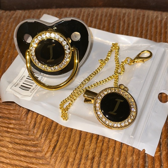 Pacifier with led and Pacifier Clip with chain Black & Gold with Gemstones ( i ) - Picture 3 of 7